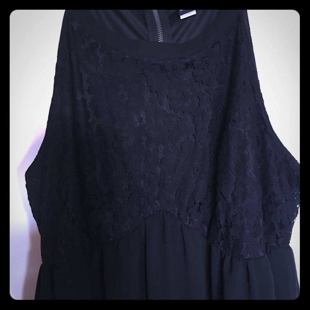 Black peplum tank